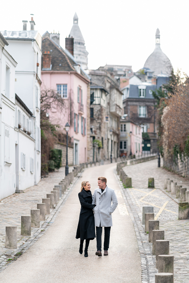 Paris Photographer Engagement Photoshoot at Montmartre
