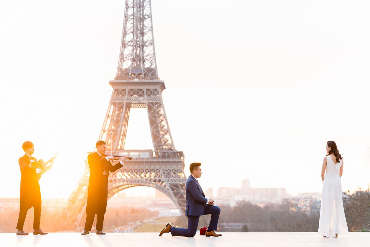 Paris proposal: the most incredible Eiffel Tower proposal at sunrise at Trocadero