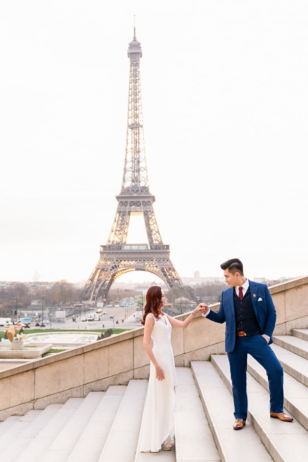 Paris proposal: the most incredible Eiffel Tower proposal at sunrise at Trocadero